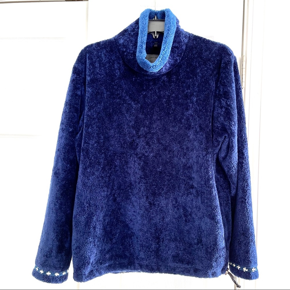 Made in Colorado Wooly Bully Fleece Pullover with Drawstring Waist and Pockets